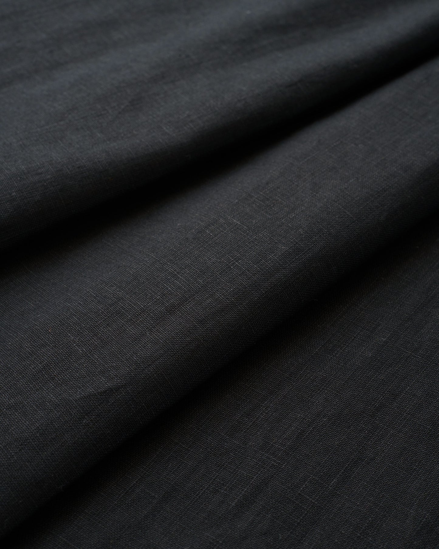 Black Cloud Linen