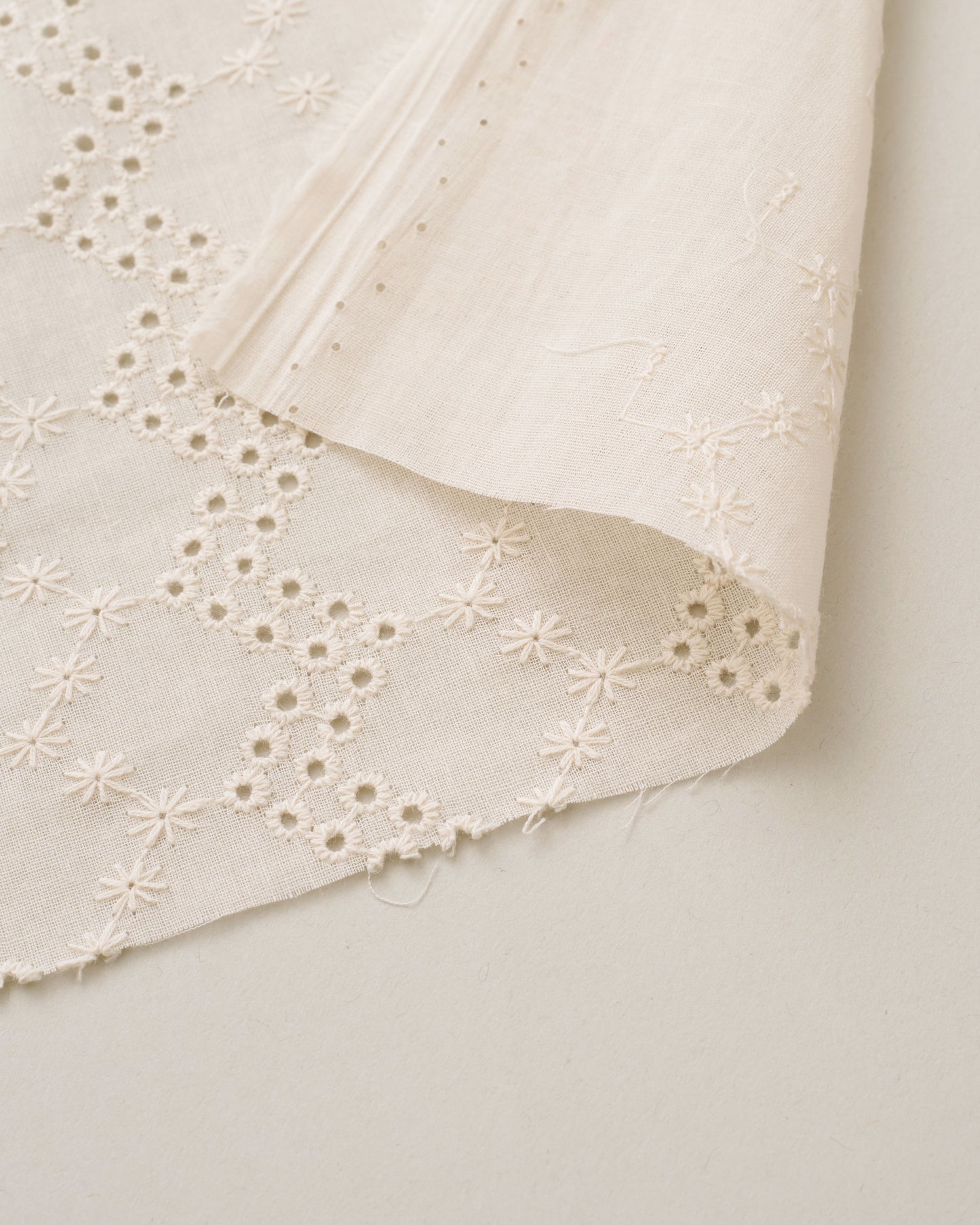 Oat Honeycomb Cotton Eyelet