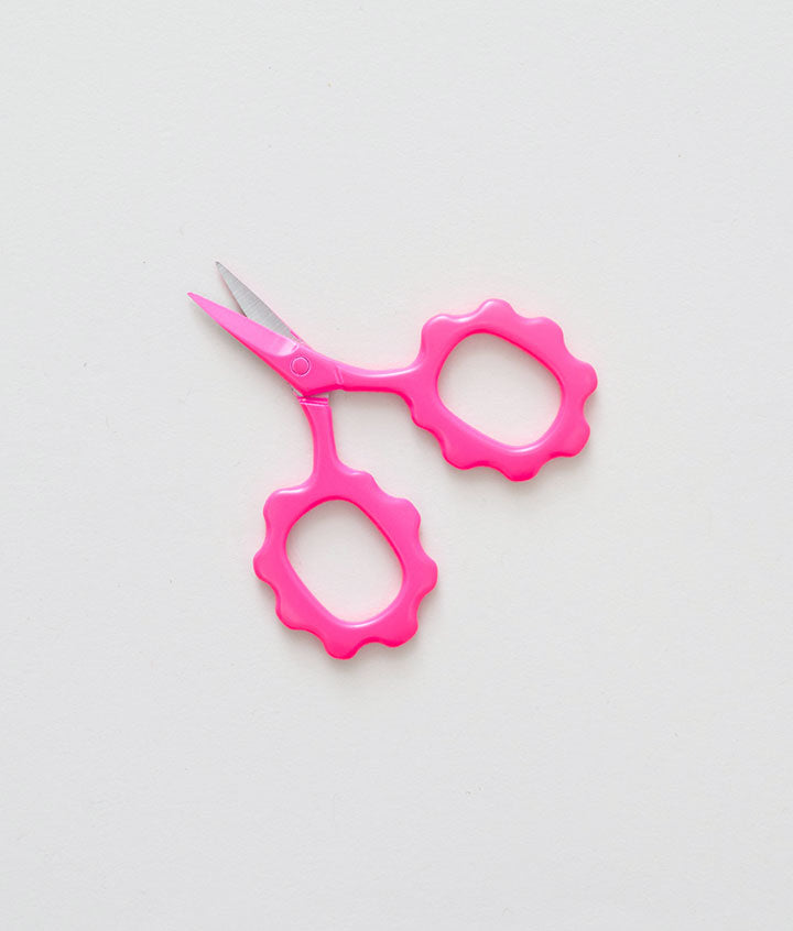 Hot Pink Scallop Handle Embroidery Scissors