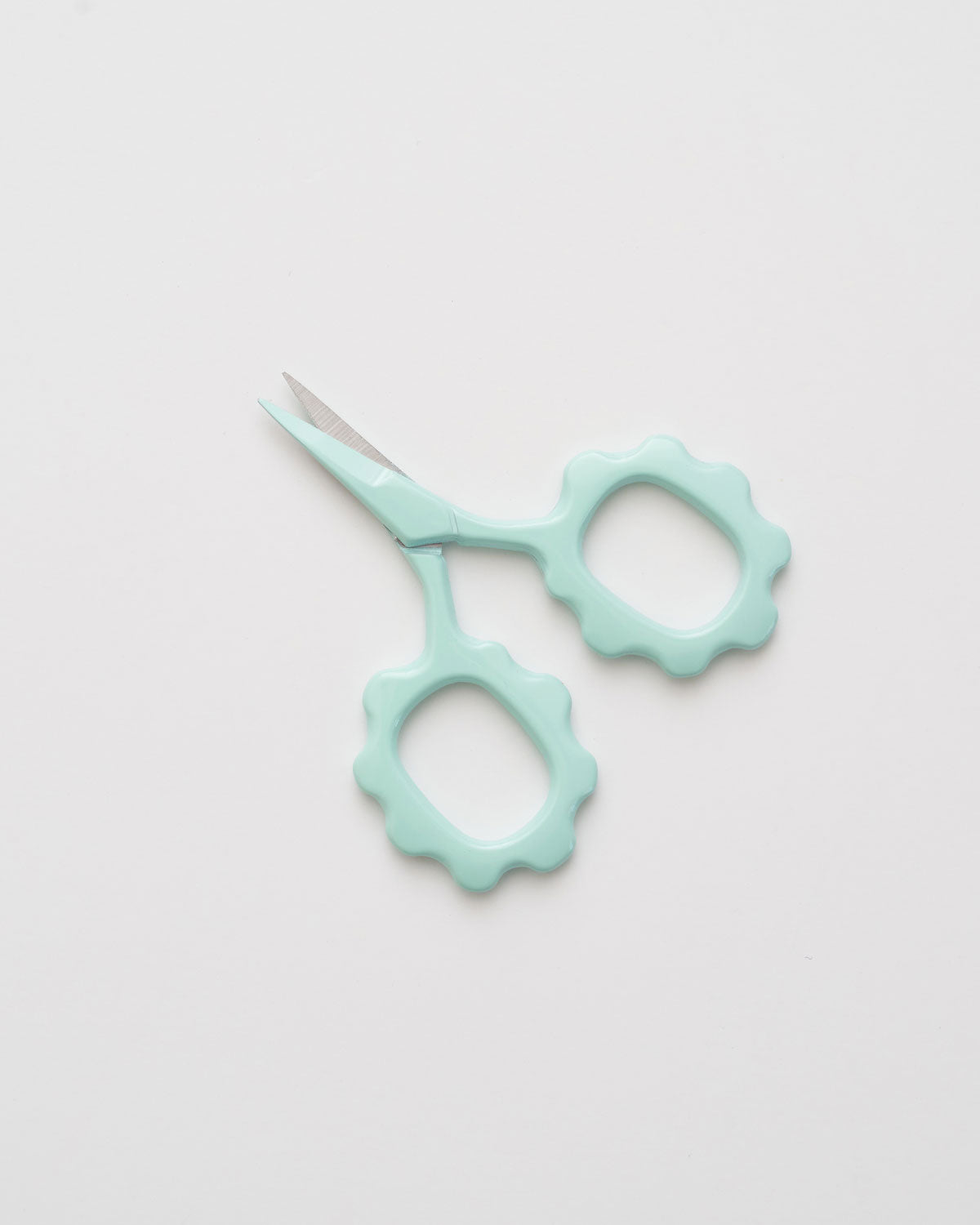 Mint Scallop Handle Embroidery Scissors