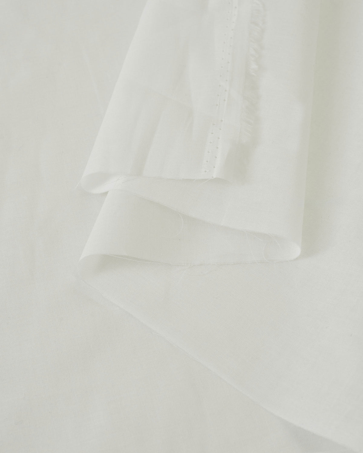 White Lightweight Cotton Lining