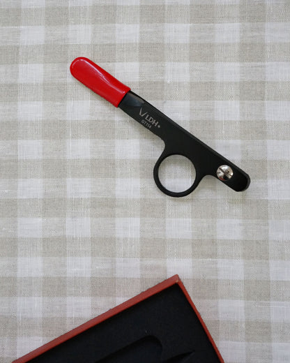 Midnight Black Imperial Thread Snips